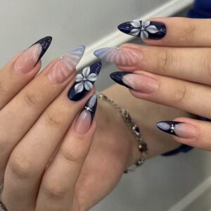 Uñas con diseños 3D