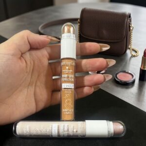 Corrector en barra + iluminador